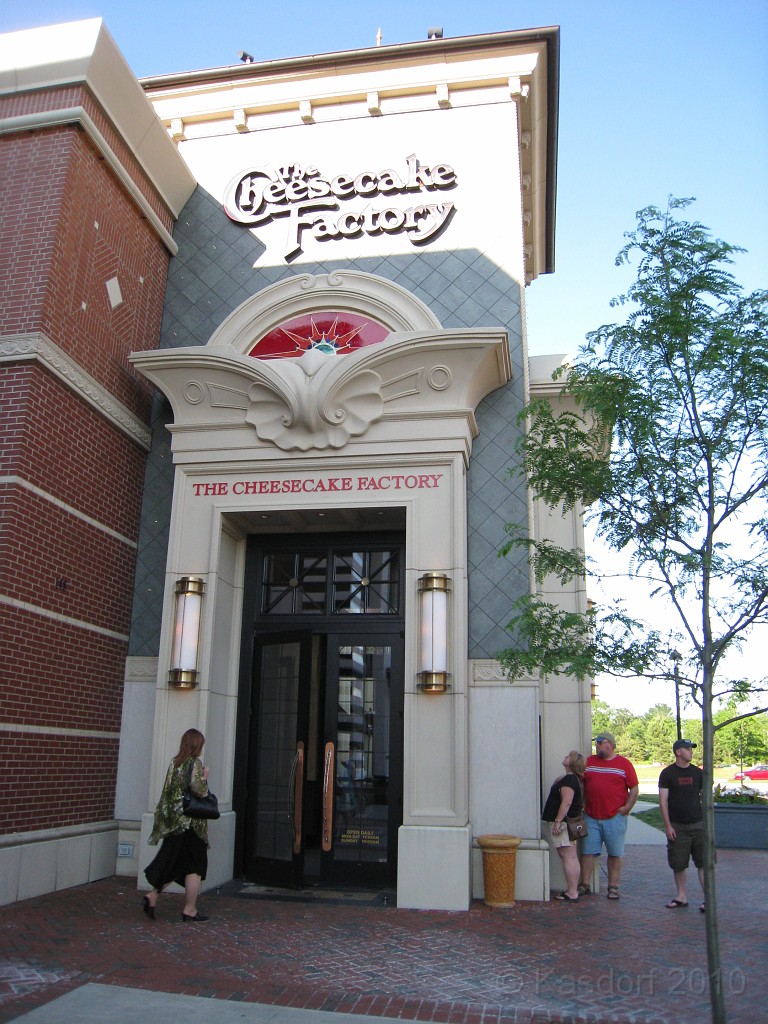 Rock n Roll Hall of Fame 2010 400.jpg - We stopped for dinner at "Crocker Park" a new outdoor mall. The Cheesecake Factory sounded like a good spot to dine!